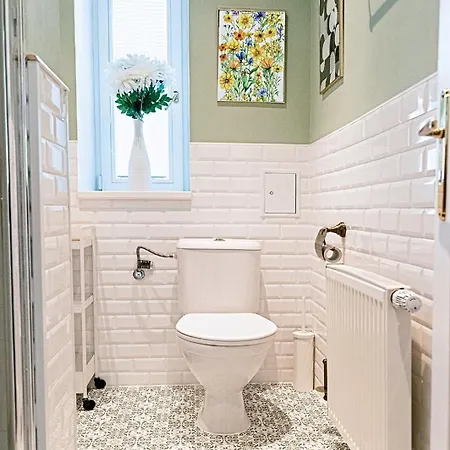 Apartament Romanticky Se Starozitnym Interierem Morina