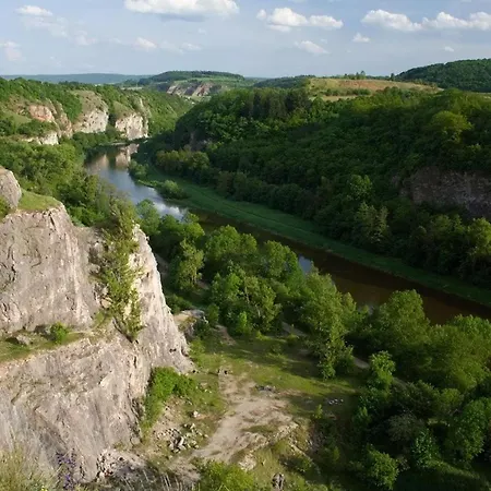 Romanticky Se Starozitnym Interierem Apartament *