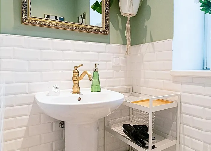 شقة Romanticky Se Starozitnym Interierem Morina